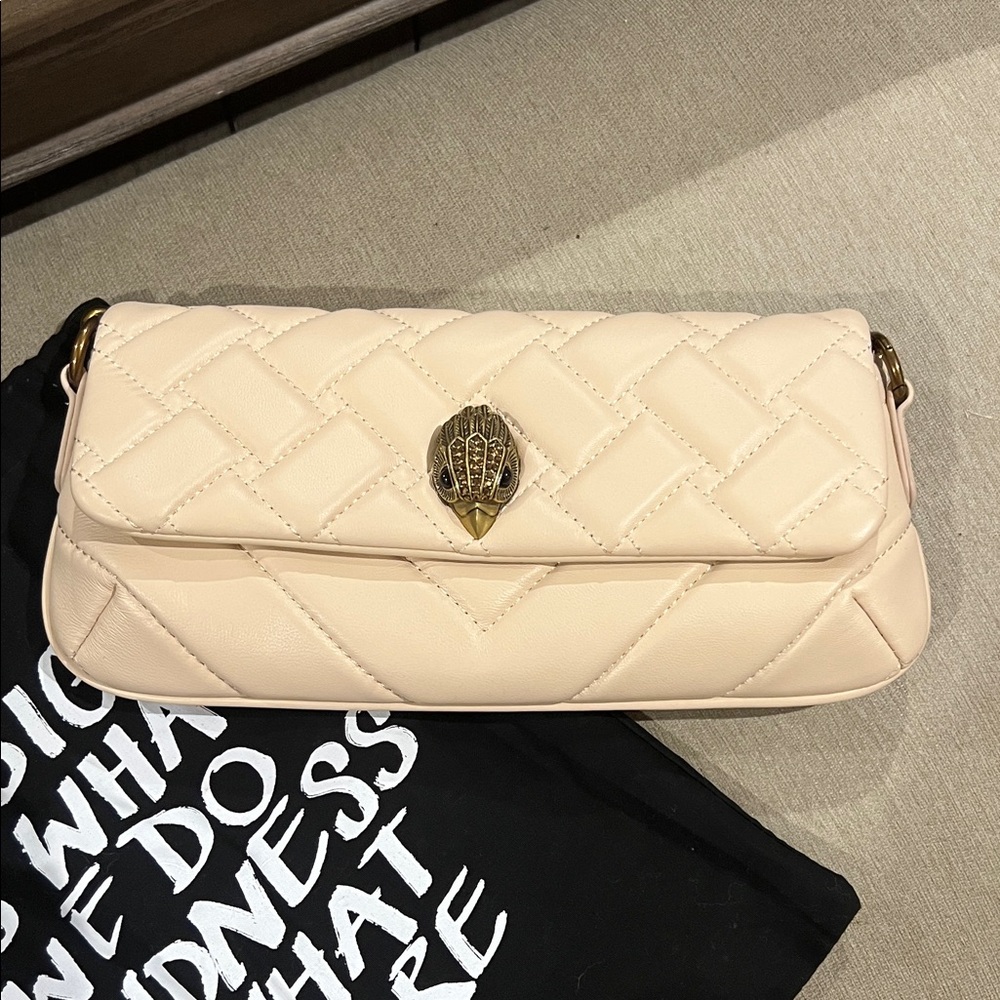 Kurt Geiger London
Small Long Kensington Chain Strap Crossbody Bag